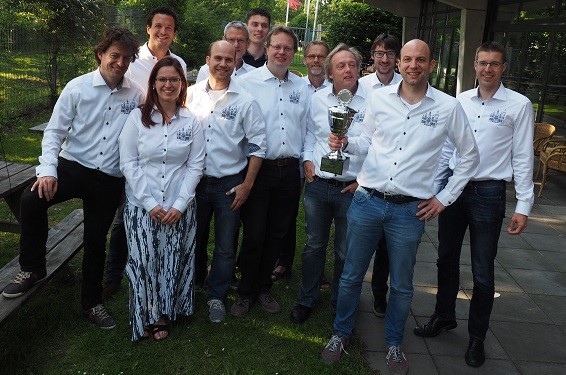 Het winnende team van bridgeclub ’t Onstein (NBB)